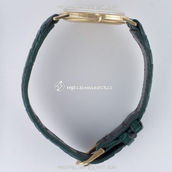 Corum 51116  Manual Male 18k yellow gold Replica