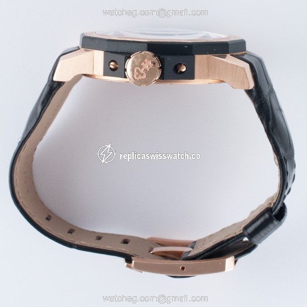 Corum 01.0036 Admirals Cup Automatic Unisex 18k rose gold Replica