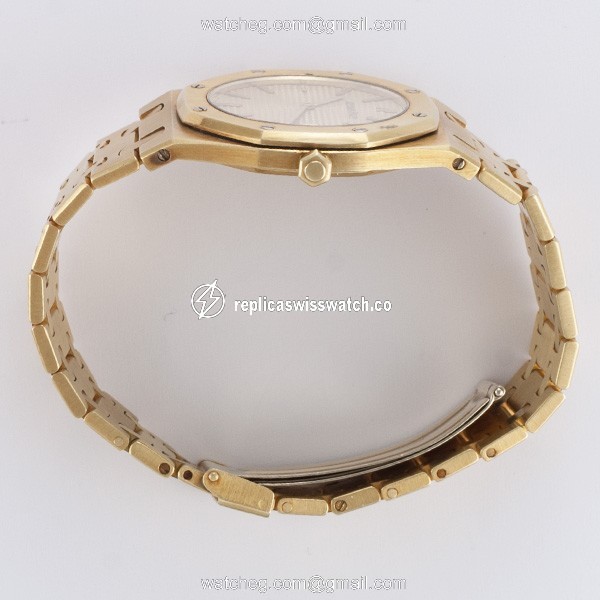 Audemars Piguet 317 Royal Oak Quartz Male 18k yellow gold Watches Audemars Piguet 317 Royal Oak Quartz Male 18k yellow gold Watches