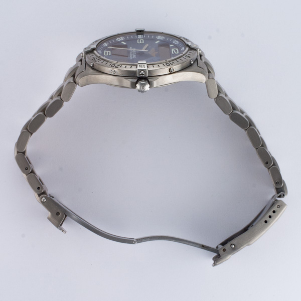 Breitling E65062 Aerospace Quartz Male Titanium Watches Breitling E65062 Aerospace Quartz Male Titanium Watches