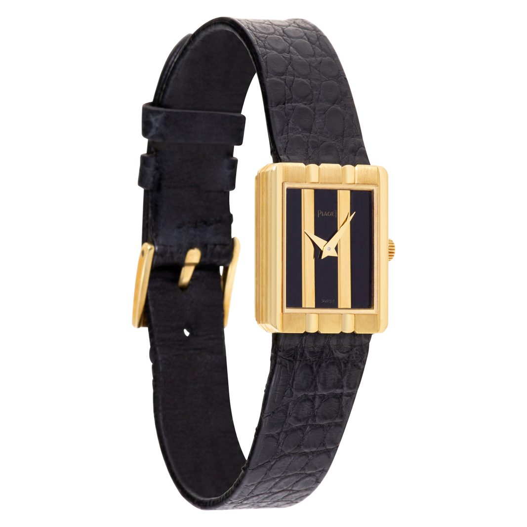 Piaget 8393 Classic Quartz Female 18k yellow gold Watches Piaget 8393 Classic Quartz Female 18k yellow gold Watches