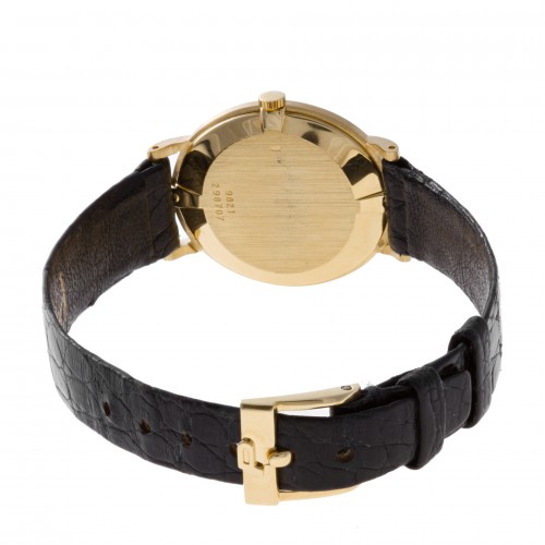 Piaget 9821 Oval Manual Female 18k yellow gold Watches Piaget 9821 Oval Manual Female 18k yellow gold Watches