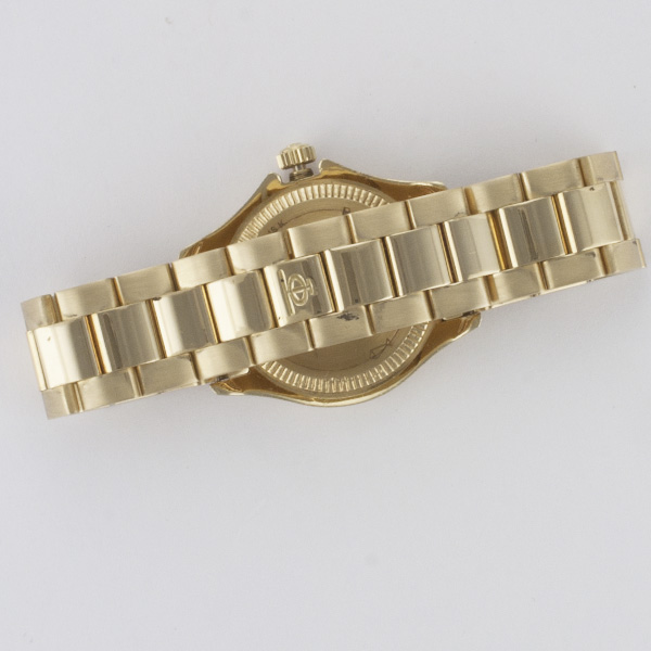 Baume & Mercier MV045109 Classic Quartz Female 18k yellow gold Watches Baume & Mercier MV045109 Classic Quartz Female 18k yellow gold Watches