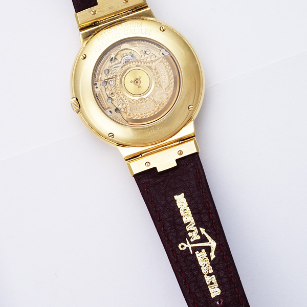 Ulysse Nardin 911-22 Astro Automatic Male 18k yellow gold Watches Ulysse Nardin 911-22 Astro Automatic Male 18k yellow gold Watches
