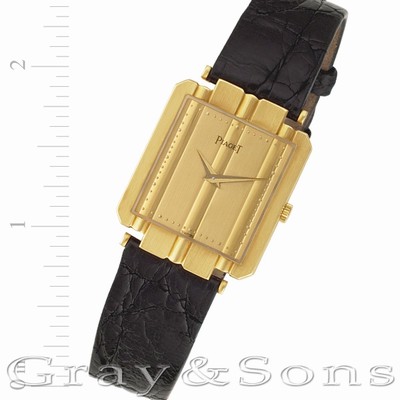 Piaget 8113 Polo Quartz Male 18k yellow gold Replica Watches