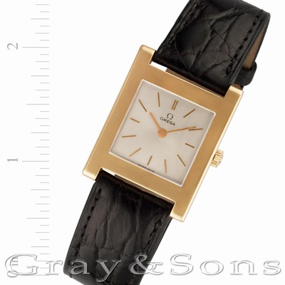 Omega Omega 4014 Ultra Thin Manual Male 18k yellow gold Replica Watches